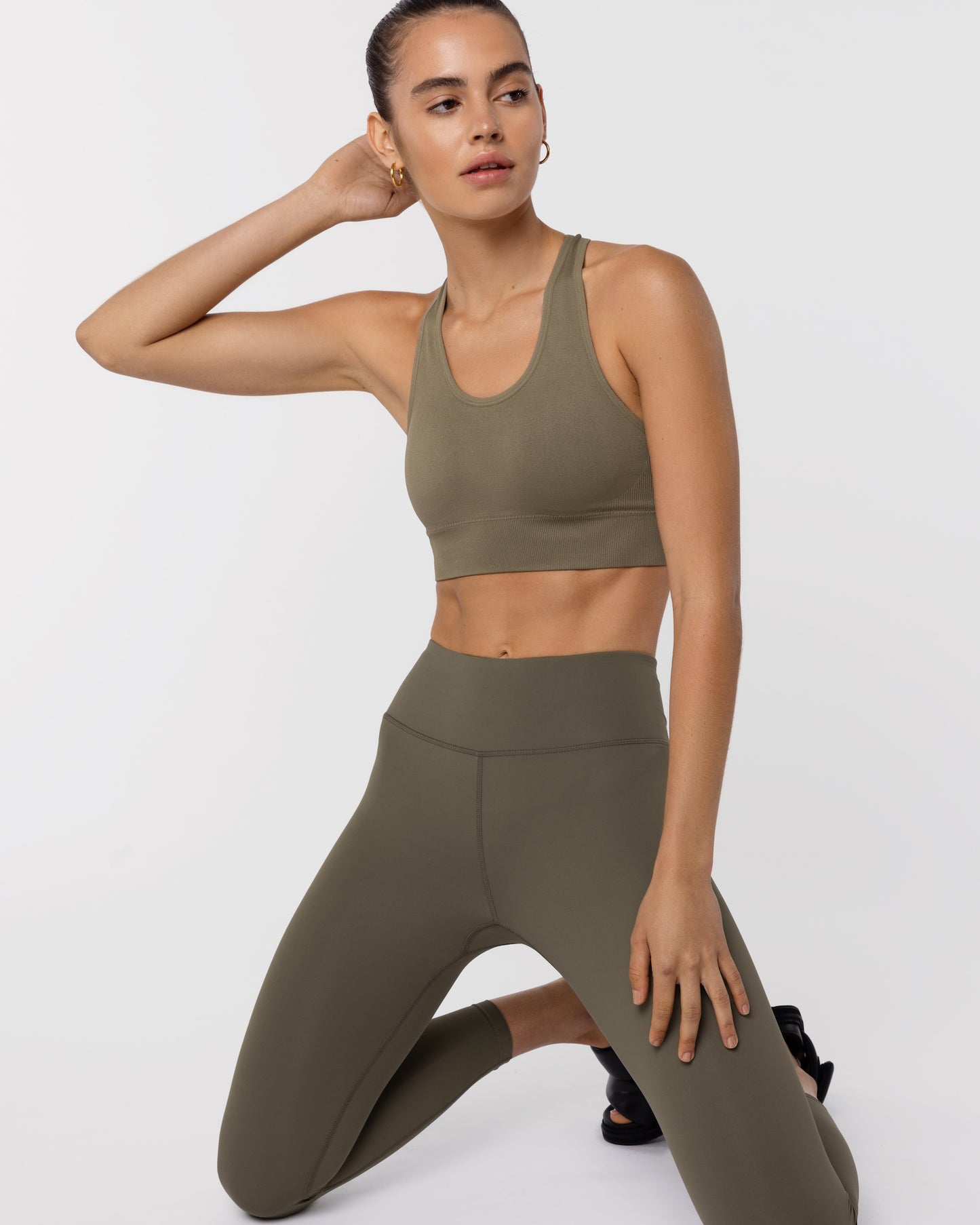Performance Leggings - Olive Green
