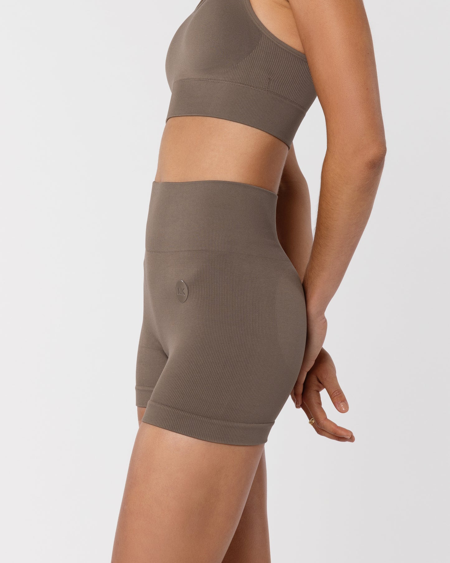 4" Seamless Biker Shorts - Walnut