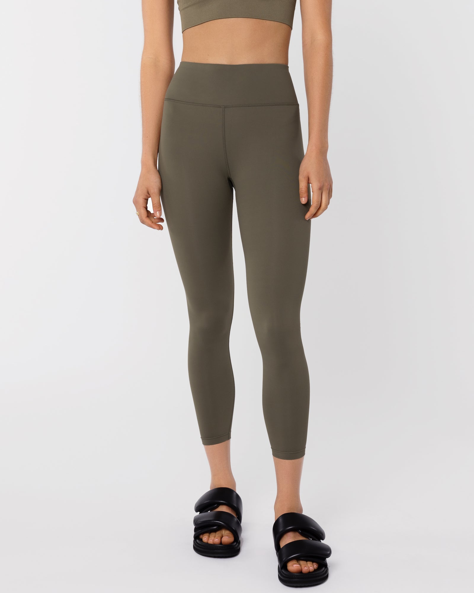 Performance Leggings - Olive Green – Nicky Kay